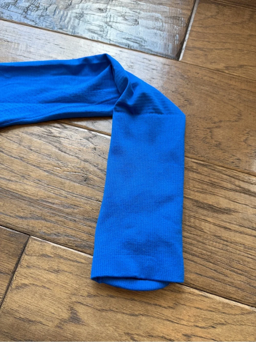 lululemon athletica Royal Blue Long Sleeve Swiftly Tech 2.0 - Hip Length